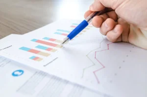 44% of U.S. Firms Shifting Tariff Costs to Customers