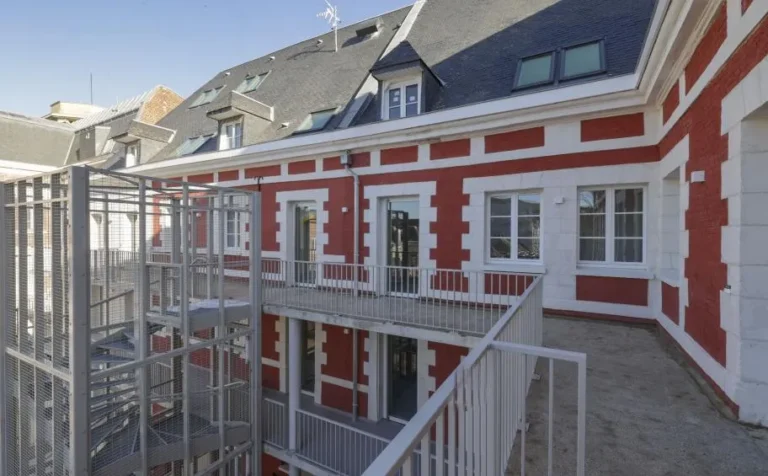 Courrier Picard HQ Transformed into Housing in Amiens