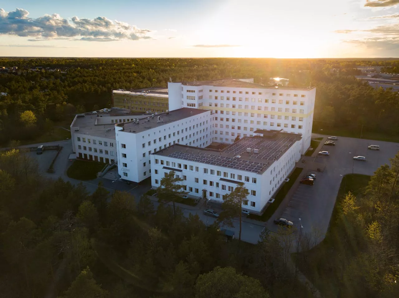 Walsh-Turner JV Delivers $1.5B Ohio State Hospital