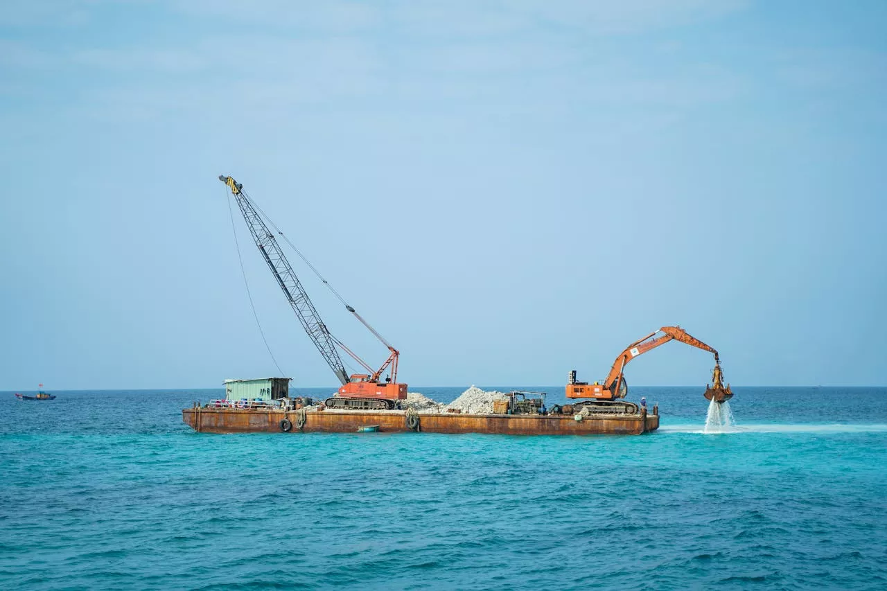 Arcosa, Inc. Completes Barge Business Sale
