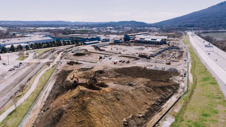 Davidson Bogel Facilitates Land Assembly for Lovett Industrial Project