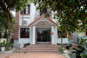 Service Properties Trust Completes Public Offering with Full Option Exercise