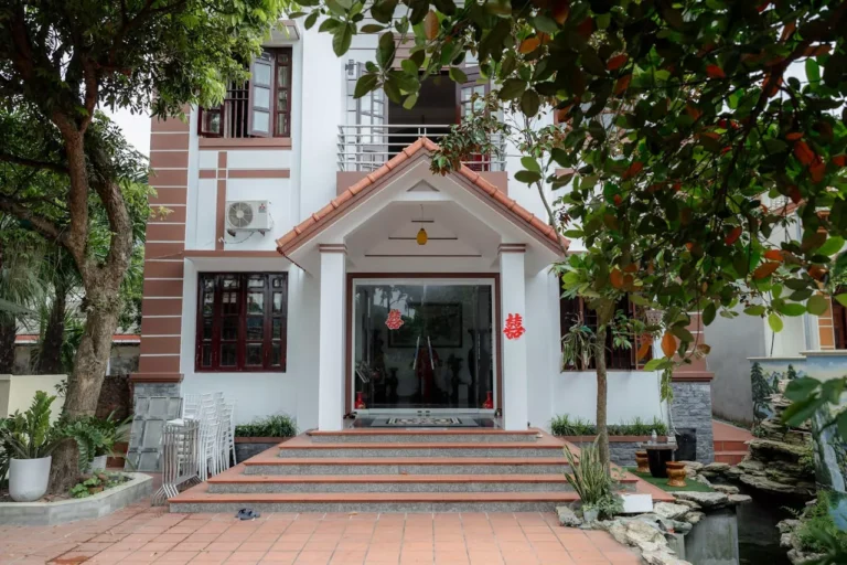 Service Properties Trust Completes Public Offering with Full Option Exercise