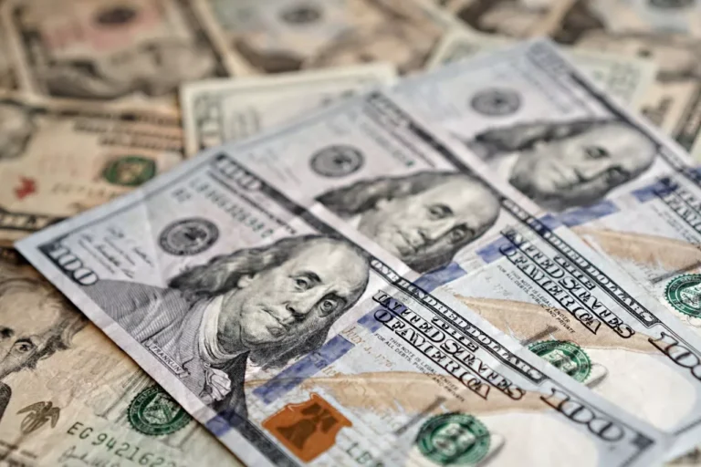 Walker & Dunlop Secures $1.72 Billion Financing Deal for Starwood Capital Group