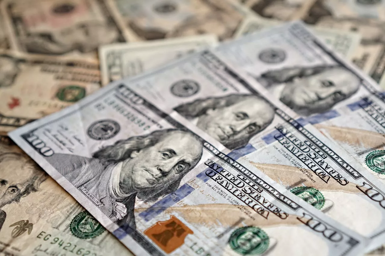 Walker & Dunlop Secures $1.72 Billion Financing Deal for Starwood Capital Group