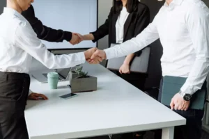 Global Net Lease to Buy Modiv Industrial in $535 Million Deal