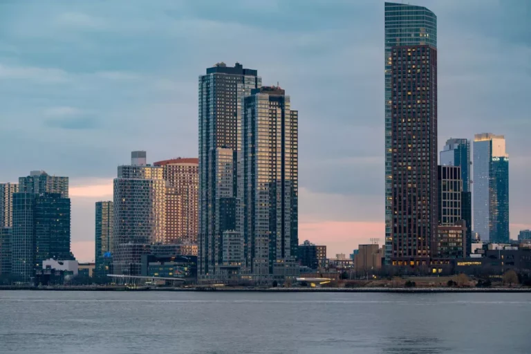 Paragon Long Island City Unveils Luxury Waterfront Residences