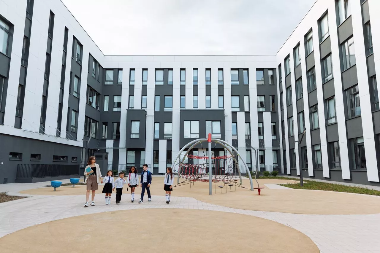 Build Group Completes New Four-Story Mission Campus for La Scuola International School in San Francisco