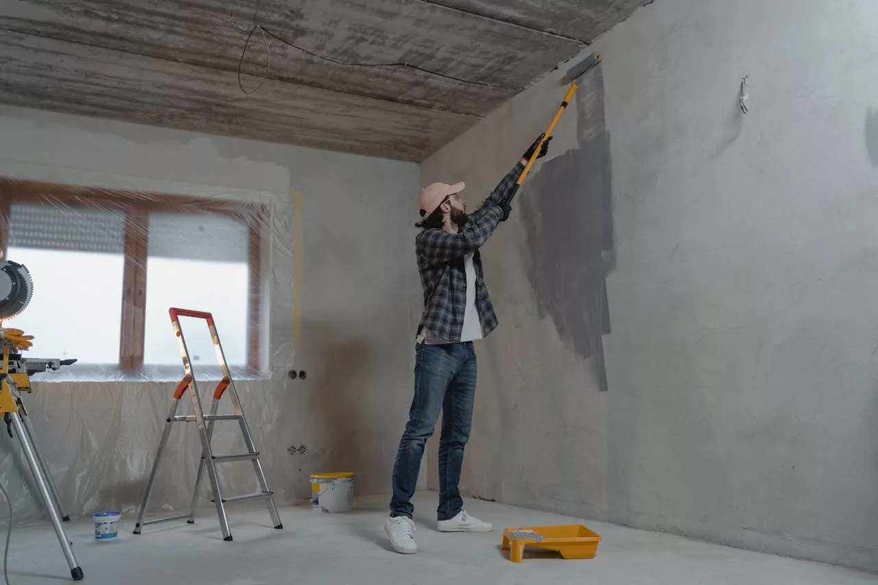 Pittsburgh Paints & Stains Unveils Improved REVOLUTION Paint & Primer