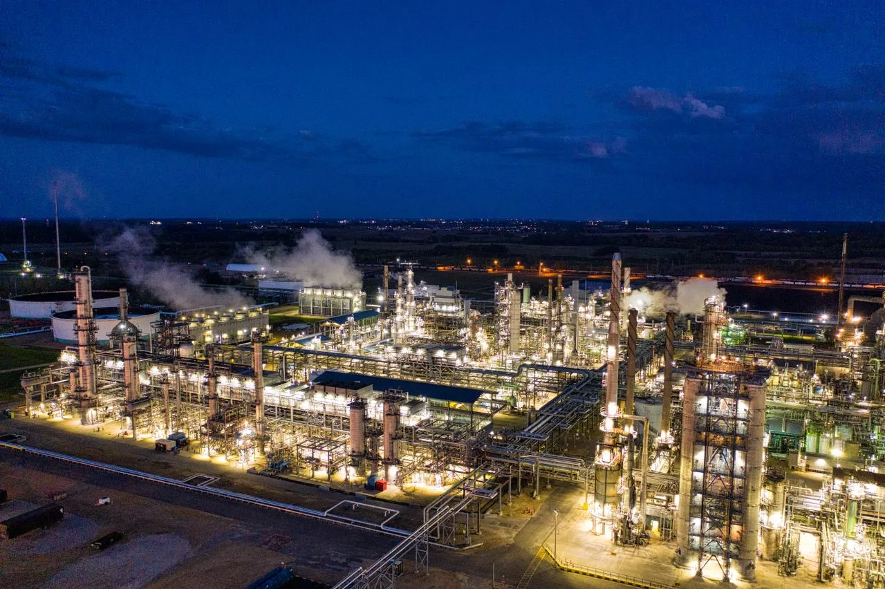 Fluor Selected to Deliver Front-End Engineering and Design for Bahrain Petrochemical Project