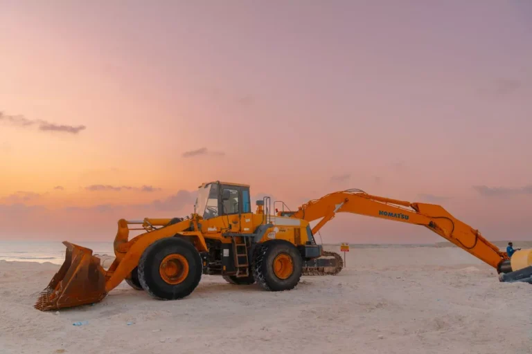 Volvo Construction Equipment Launches First Excavators and Large Wheel Loaders Built in the U.S.
