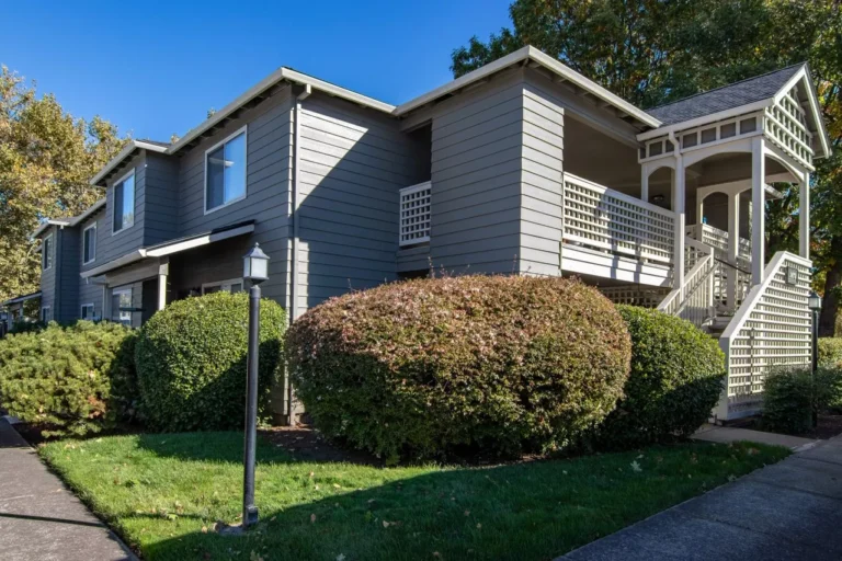 Institutional Property Advisors Brokers $83 Million Sale of Two Oregon Multifamily Assets