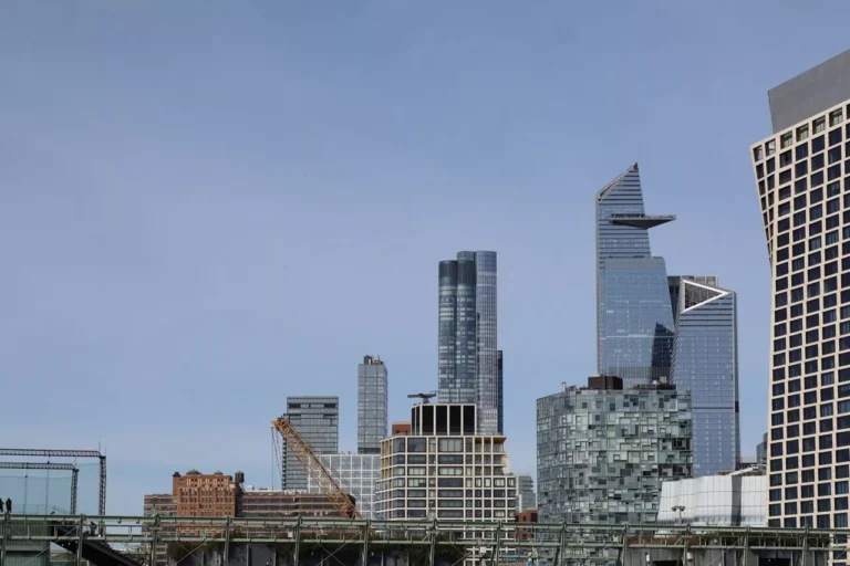 Walker & Dunlop Secures $390M Construction Financing for Jersey City’s Park Tower