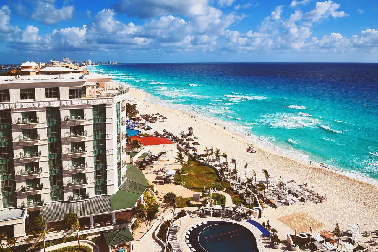 AQUA at Westshore Yacht Club in Tampa Sells Four-Bedroom Penthouse for $5.5 Million